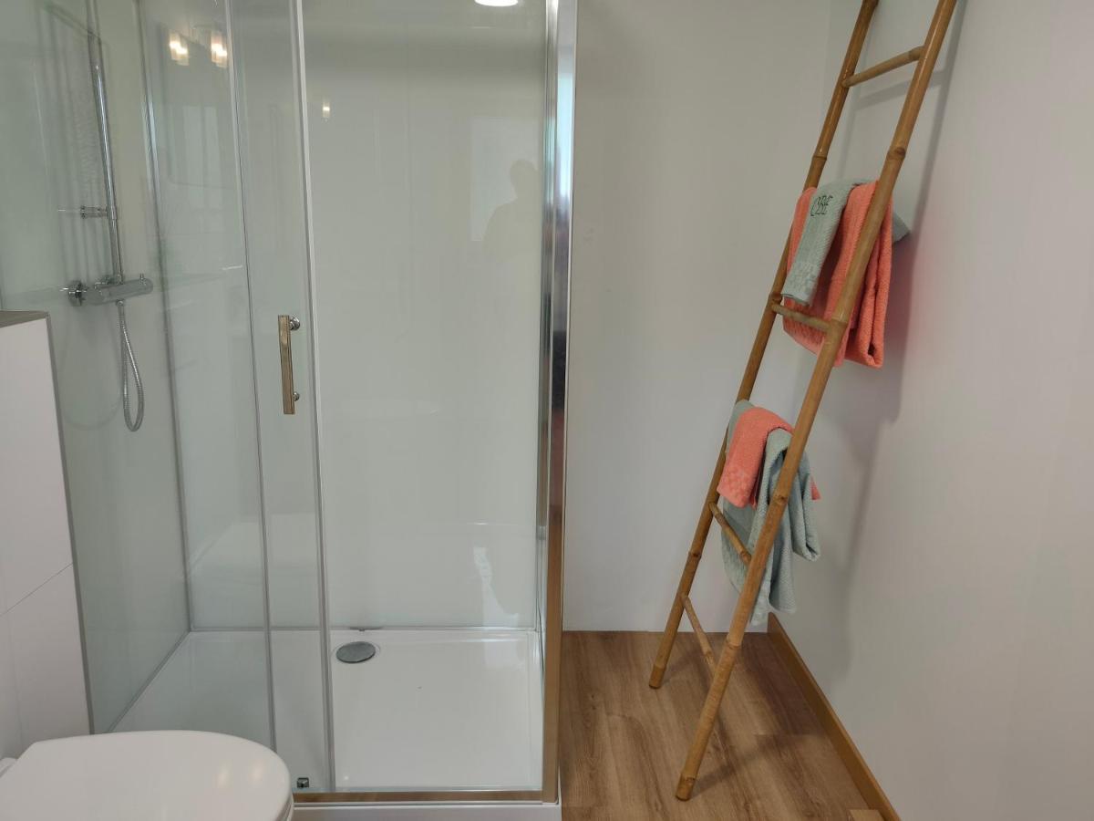 Cele Bulles Etoilees Hotel Brengues Bagian luar foto
