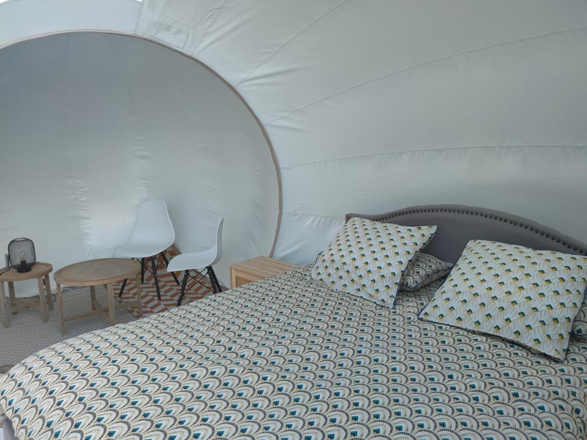 Cele Bulles Etoilees Hotel Brengues Bagian luar foto